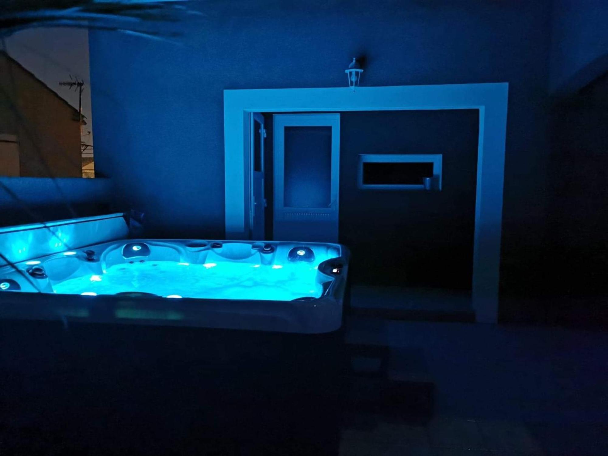Villa Elegante A Carcassonne Avec Jardin Et Jacuzzi Ngoại thất bức ảnh
