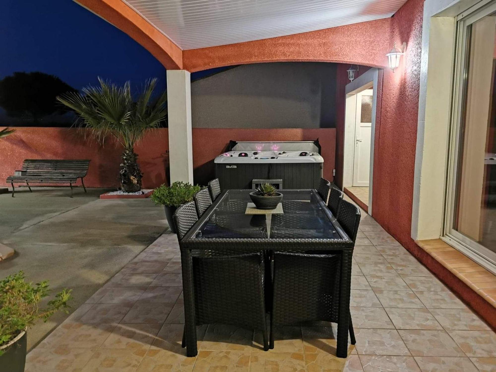 Villa Elegante A Carcassonne Avec Jardin Et Jacuzzi Ngoại thất bức ảnh